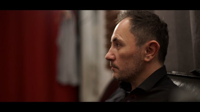 Charger la vidéo : Documentaire vidéo &quot;Le bruit de l&#39;ombre&quot; de Sergueï Dravo-Ballant sur une journée de tournée de Batlik